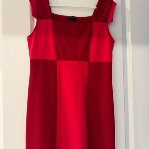 Elegant Red Sleeveless Dress
